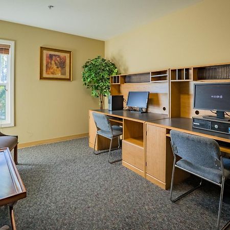 Berkshire Mountain Lodge Питсфийлд Екстериор снимка