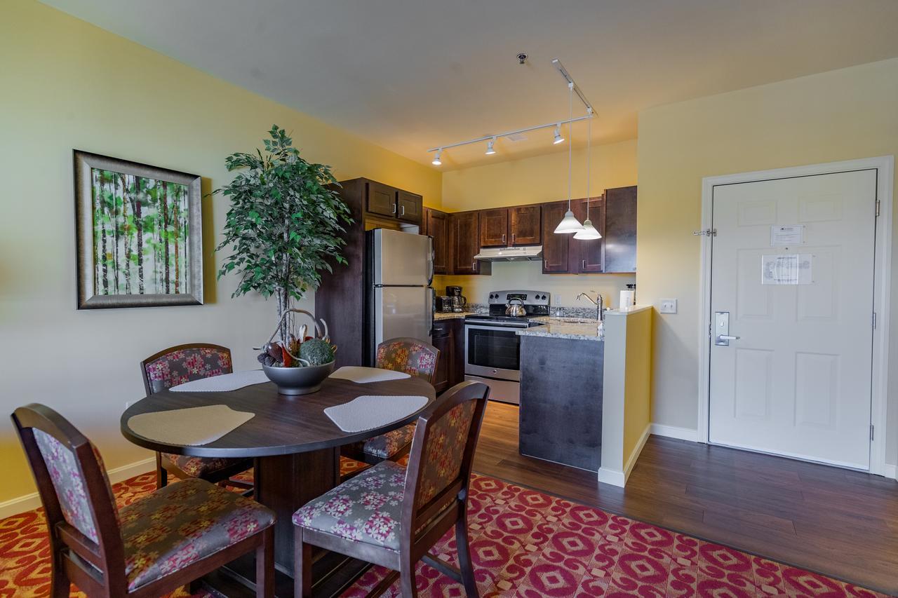 Berkshire Mountain Lodge Питсфийлд Екстериор снимка