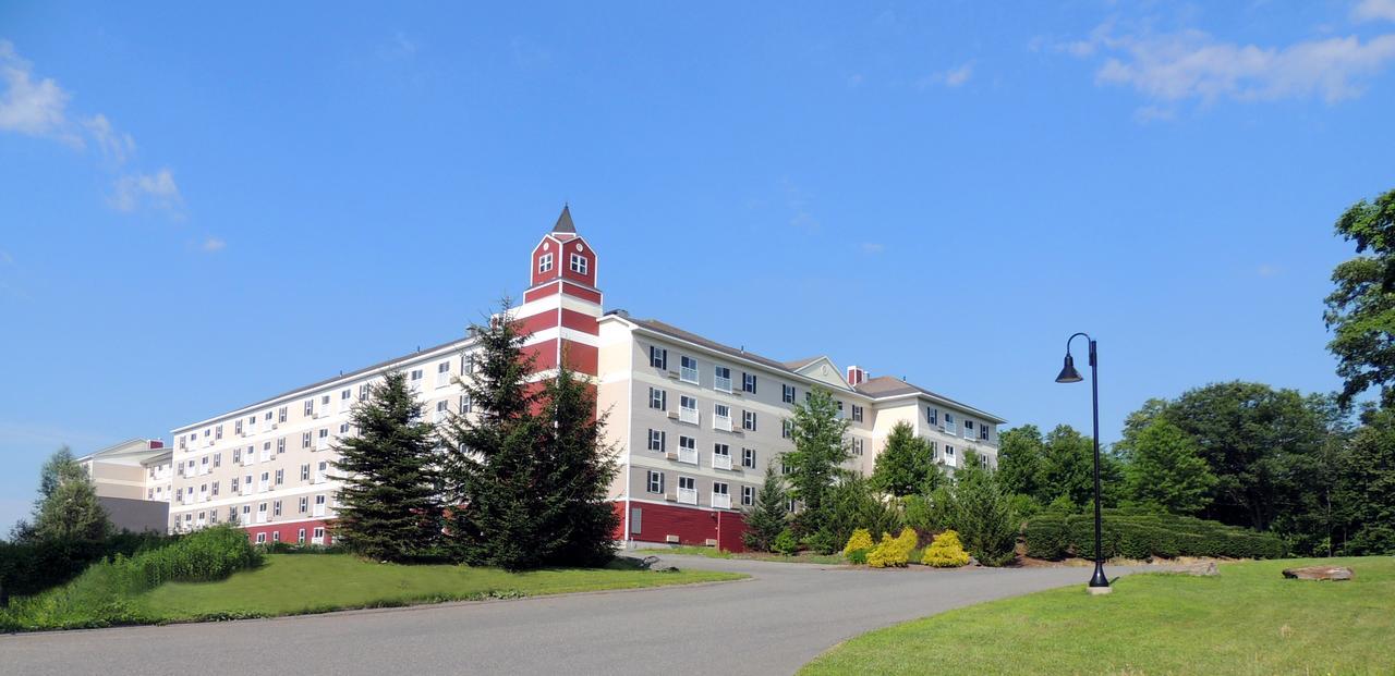 Berkshire Mountain Lodge Питсфийлд Екстериор снимка